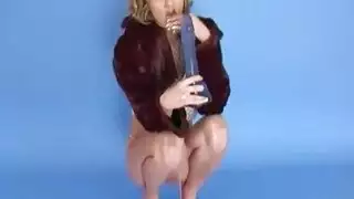 فانتازيا فيلم للكبار: آفا دالوش وتحفيز الحلمات المكثف