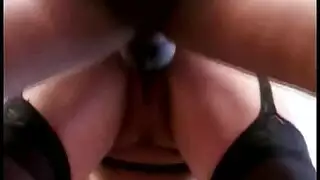 قطعة كبيرة دفع كس إلى الفم