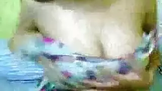 طلاب مشاغبون: جلسة أفلام إباحية في المكتبة