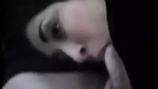 عربية محجبة في الخارج تمص الزب بقوة وتأخذ شرجياً بقسوة