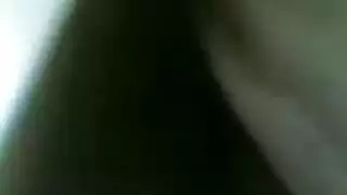 فتاة محجبة مغرية تداعب مهبلها المبلل قبل جنس مكثف