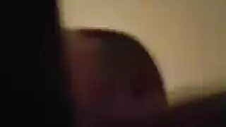 عاهرة خليجية ترقص بشكل مغر قبل أن تأخذه بقوة في مؤخرتها