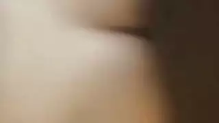 هيمنة مثلية تنتهي بملء واستخدام فتحات الأم السمراء