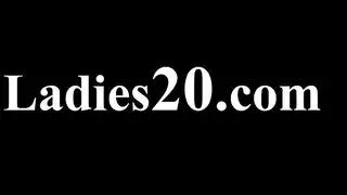 سيدات أنيقات يتشاركن في عيد تدليك فرج مبلل صريح