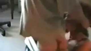 جنس فموي صريح في الخارج مع مورية حمراء الشعر مفتونة الجسد