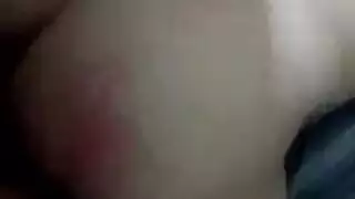 غزو القضيب الأسود الكبير: مهبل إيفا كاي الصغير يتمدد إلى أقصى حد