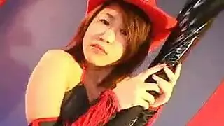 الجمال الممتلئ والقضيب الأسود الكبير: جلسة شرجية صريحة