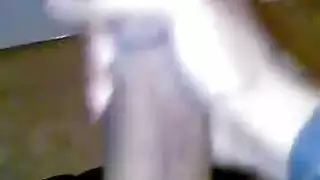 مكرس للخدمة الذاتية: يقبض على زبه حتى النشوة