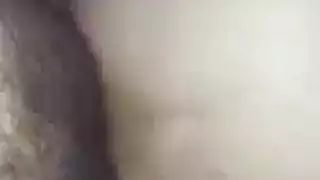 مؤخرة العاهرة المصرية المفتوحة تأخذ قضيبًا كبيرًا