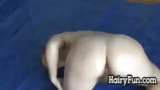 نجمات البورن تأخذ قضيب حصان عميقاً بالداخل