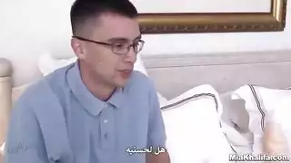مايا خليفة تتعرض لضربات جنسية قوية في منافسة ثلاثية مثيرة
