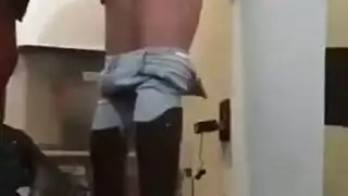 خشن وخام: شاب عربي يضرب طيزها بلا رحمة