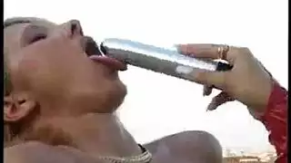 عاهرات محتاجات تتوسل لإباحية عنيفة وقذف على الوجه