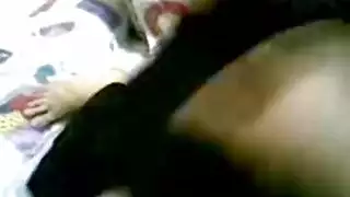 وضعية الكلب المثيرة: أم محجبة تُمارس معها الجنس بعنف بقضيب غليظ