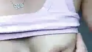 شرج خشن في الصالة: مؤخرة نجم إباحي تم تمزيقها أثناء التدليك