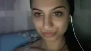 تابو الطالبة والمعلمة: مساعدة عربية مُكشوفة في دردشة جنسية صريحة