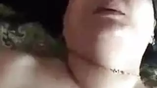 ابنة العم المثيرة تتوسل لجنس عنيف