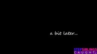 تريد رأيك الصريح في مهبلها العاري