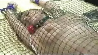 ساره تُخترق مزدوجًا بواسطة شابين