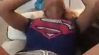 لقطات تجسس إباحية عنيفة: عاهرة سمراء تستمتع بالعاب ورياضات مائية