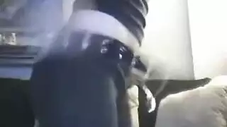 مص تاكسي: عمل لسان خبير على قضيب كبير