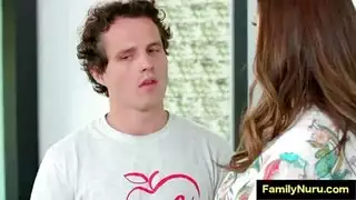 شاهد أشد مشاهد الجنس إثارة عبر الإنترنت