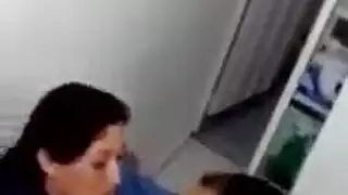 ينيمها ف المكتب