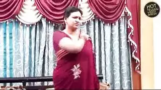 رفع رجلها طحنها نيك بسرعه