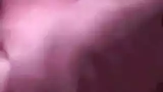 يعطي زوجاته مقابل المال