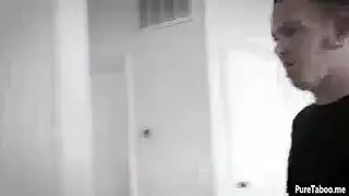 شاب يحضر فتاة ويتفاجا بانها شميل وليست فتاة
