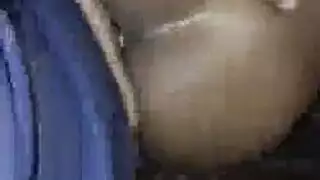 الميلف السمراء تتعمق في مص قضيب زوجها السميك بمهارة خبيرة