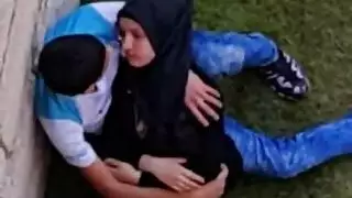 وقحة مصرية محجبة شرجية تأخذ جنسًا خارجيًا قاسيًا وقذفًا على الوجه