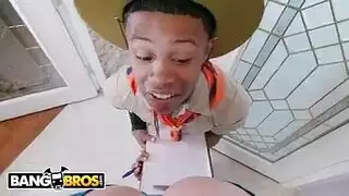 في سن المراهقة مفلس يمتص ديك أخيها لأنه في طريقه إلى طريق جلفيا وهو يحب ذلك كثيرا