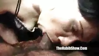 فحول عرب ينككون كس لاتينية في مشهد إباحي صريح