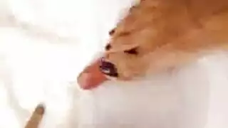 نجم بالكاد قانوني في علاقة ثلاثية صريحة مع سادية