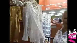 سكس سحاق بنت مصريه تلعب في كسها