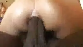 تلميذة لاتينية شقية تحب الجنس الفموي العميق والحفر القاسي
