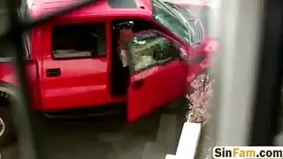 شرج عنيف في معمل القضيب مع فتاة سيئة