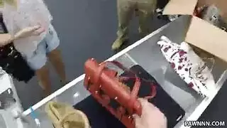 المقطع الثاني لصاح المحل ينيك البنتوامها