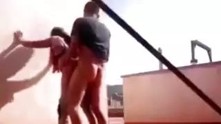 القفز على القضيب: جلسة ركوب إباحية لفتاة محجبة