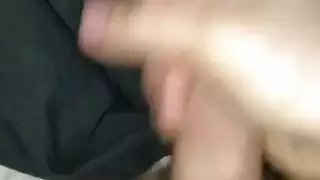 شاب وصارخ: يمارس الجنس مع خضار