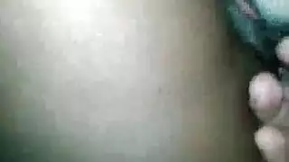 شهوة الحيوانات: رجل يمارس السادية مع بقرة