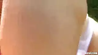 جنس خارجي قاسي: شاب تركي ينكح نجمة بورن شقراء في الحديقة