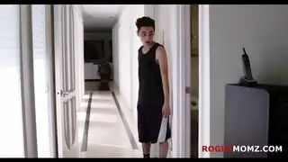 كاميرا صديقها المخفية تكشف أناتها القذرة ووجوهها أثناء الجنس