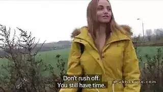 مفلس ومشتعل، يفعل أي شيء من أجل النقود