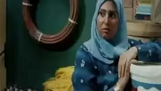 جلسة مص قوي تؤدي إلى نيك عنيف